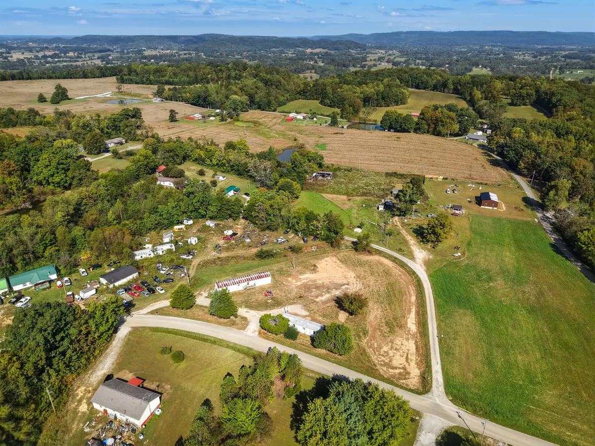 113 Poteet Ln, Sparta, TN 38583 - #1