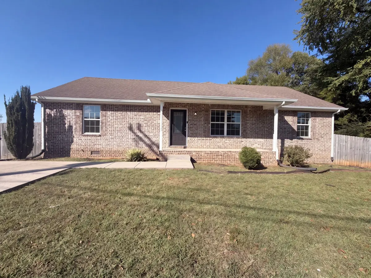 141 Thacker Dr, Portland, TN 37148 - #1