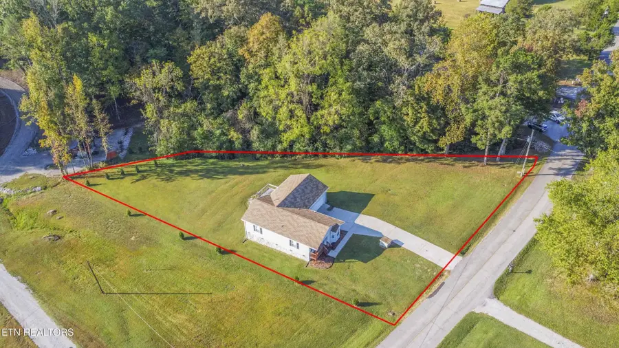 3337 Buttermilk Rd, Lenoir City, TN 37771 - #3