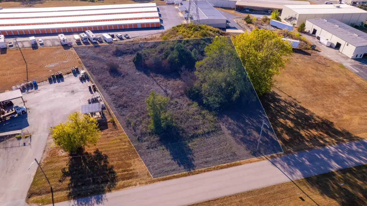 0 Tradewind Dr, Columbia, TN 38401 - #1