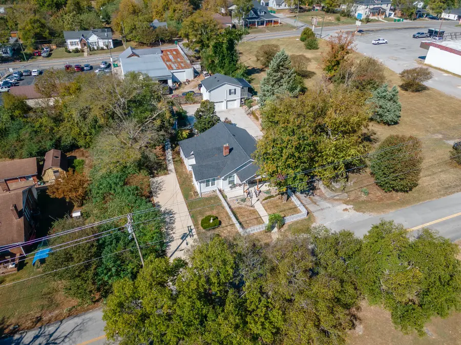 570 1st Ave N, Lewisburg, TN 37091 - #2
