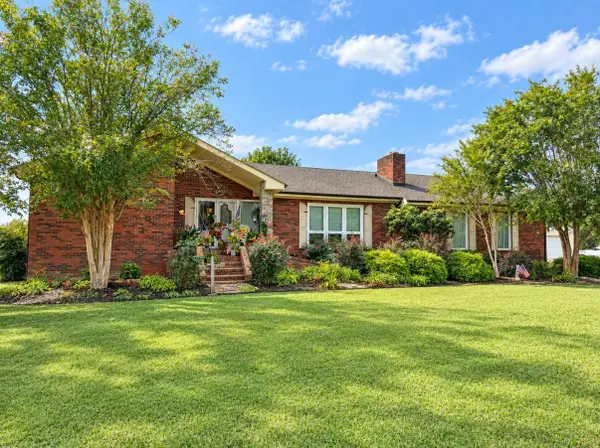 124 Johns Creek Rd, Lafayette, TN 37083
