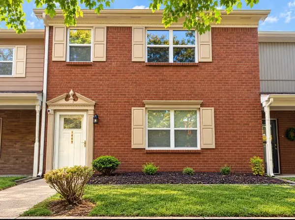 430 Walton Ferry Rd #1605, Hendersonville, TN 37075