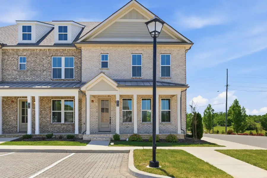 400 Perch St, Hendersonville, TN 37075 - #2