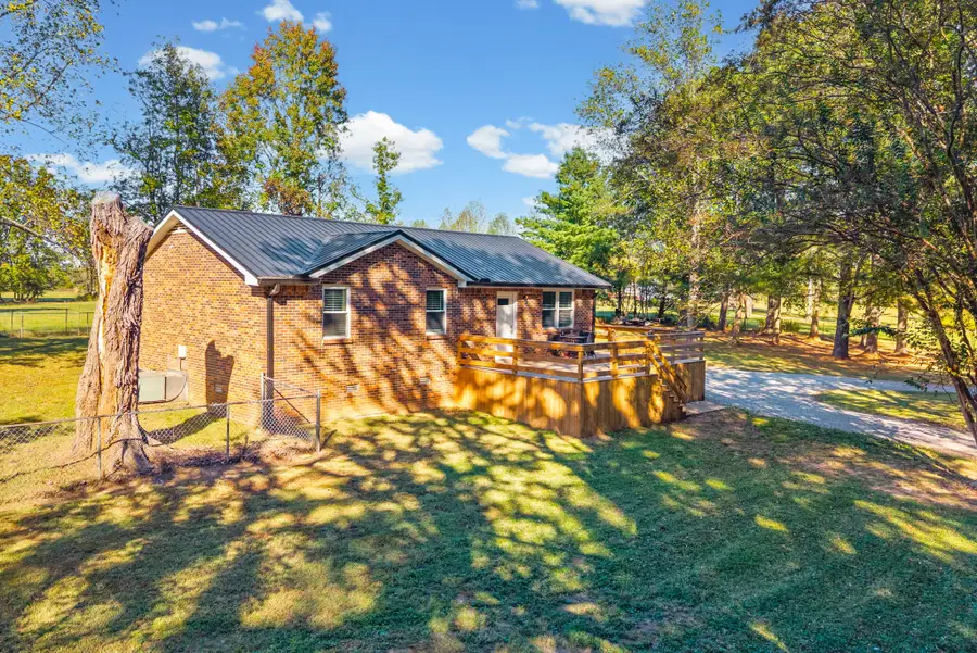 8102 Pleasant Hill Rd, Cross Plains, TN 37049 - #2