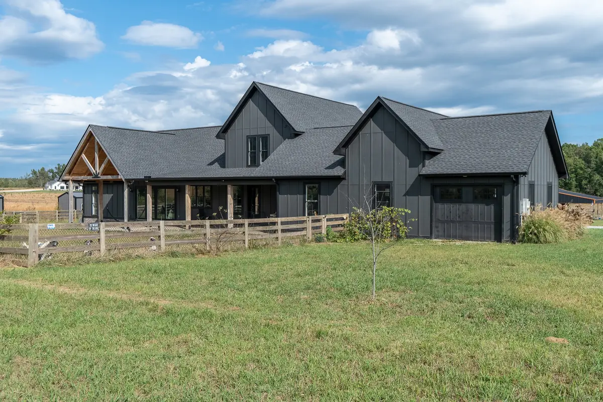 128 Emma Ln, Hohenwald, TN 38462 - #1