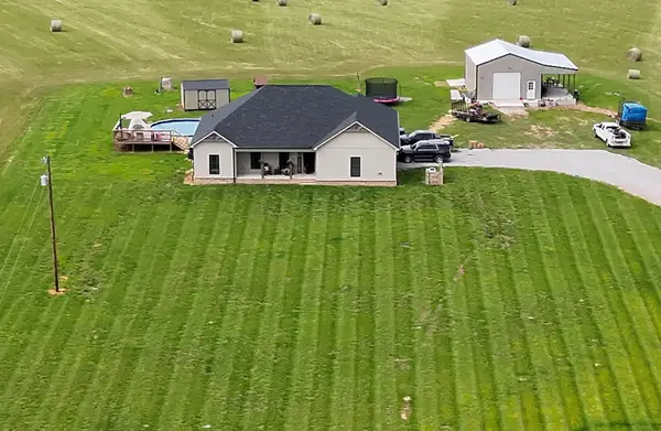 1376 Salem Rd, Minor Hill, TN 38473