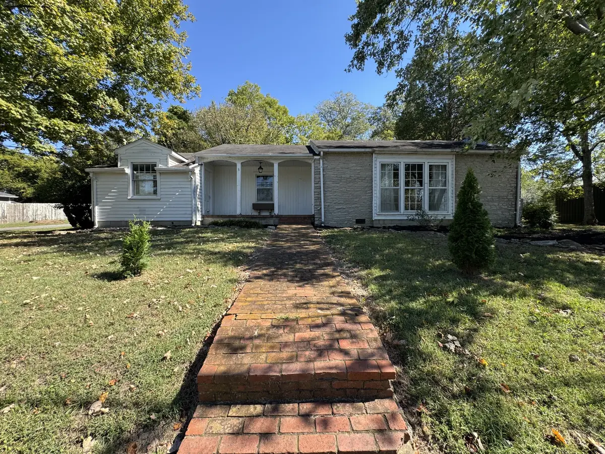 211 Elm St, Pulaski, TN 38478 - #1