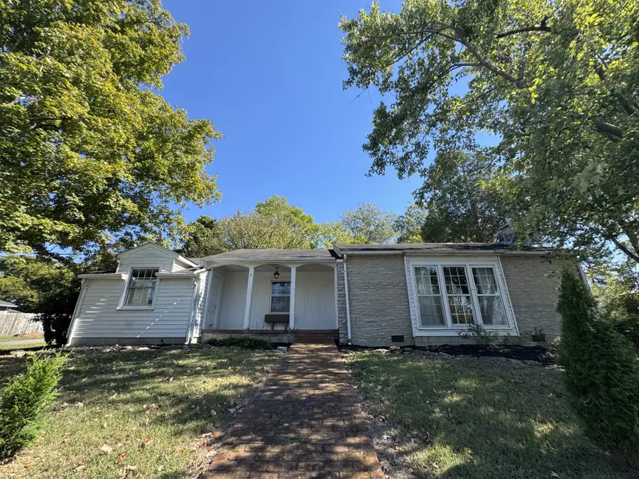 211 Elm St, Pulaski, TN 38478 - #2