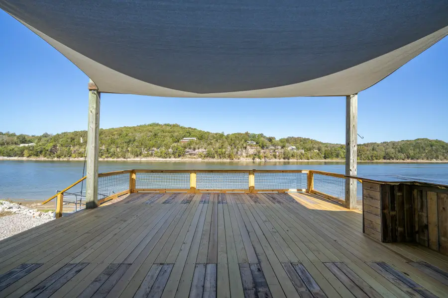 130 S River Front Dr, Clifton, TN 38425 - #2