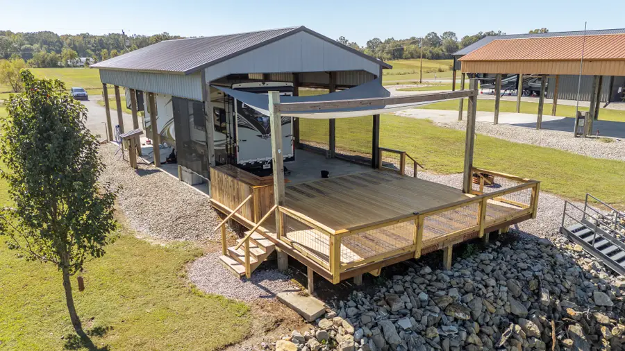 130 S River Front Dr, Clifton, TN 38425 - #3