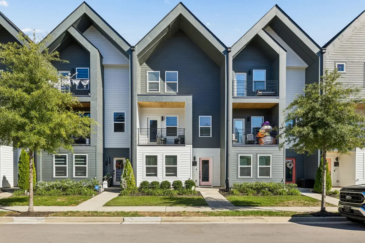 641 Markham St, Nashville, TN 37214 - #1