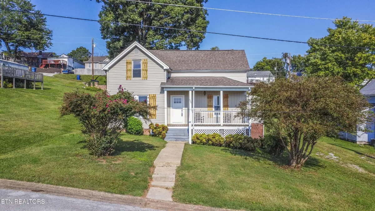509 W 3rd Ave, Lenoir City, TN 37771 - #1