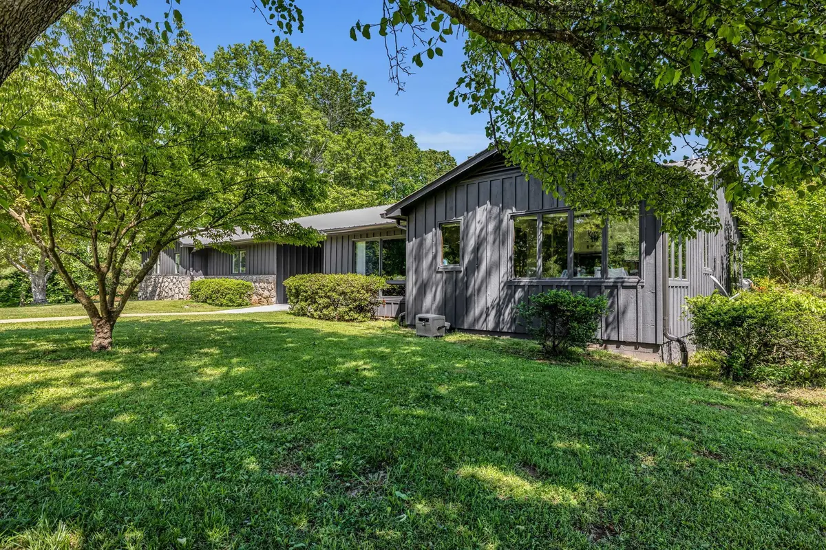 2993 Hobbitshire Dr, Centerville, TN 37033 - #1