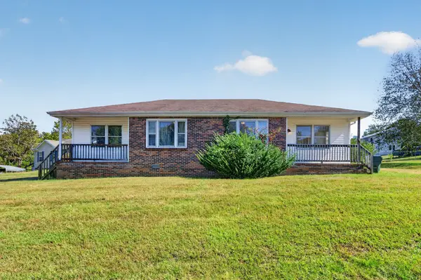 128 Batey Cir, Dickson, TN 37055