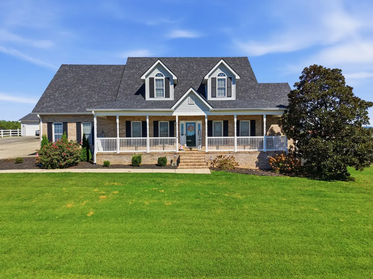 450 S Bunker Hill Rd, Sparta, TN 38583 - #1