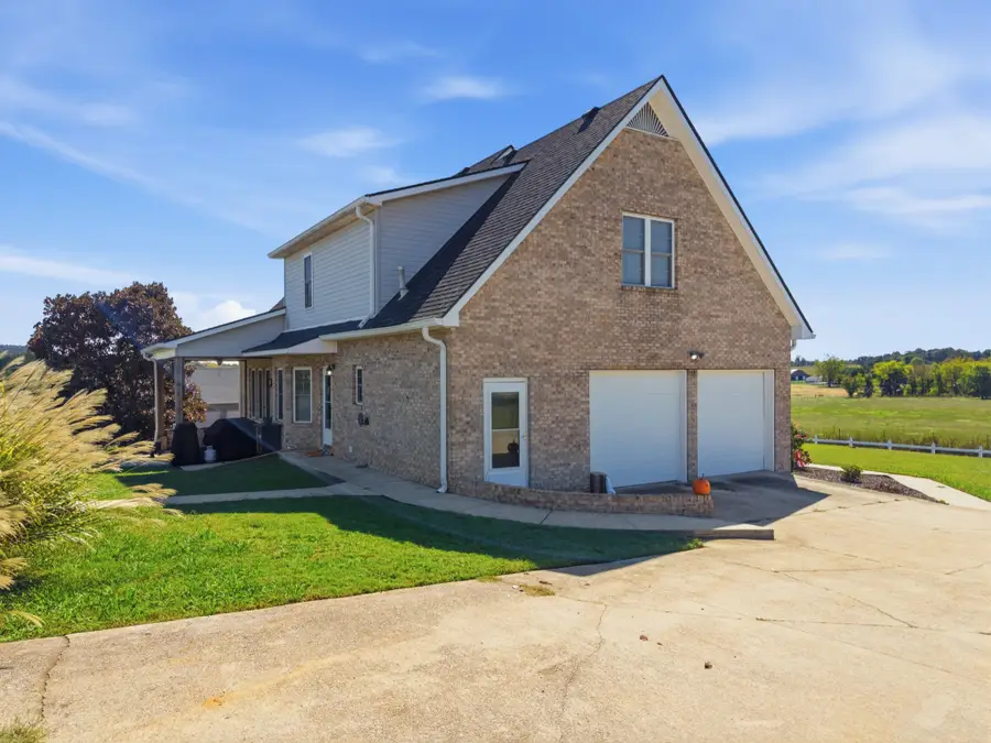 450 S Bunker Hill Rd, Sparta, TN 38583 - #2