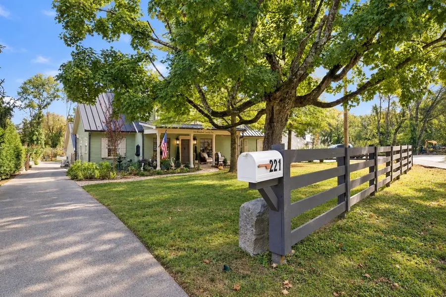 221 Lewisburg Ave, Franklin, TN 37064 - #3