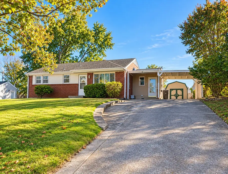 2004 Montgomery Pkwy, Clarksville, TN 37043 - #2