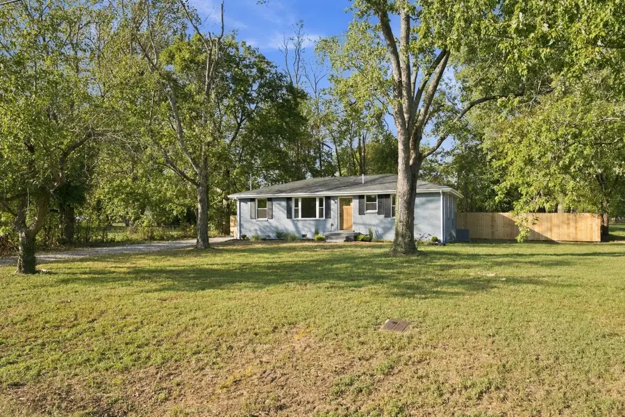 3912 Mallard Dr, Nashville, TN 37218 - #3