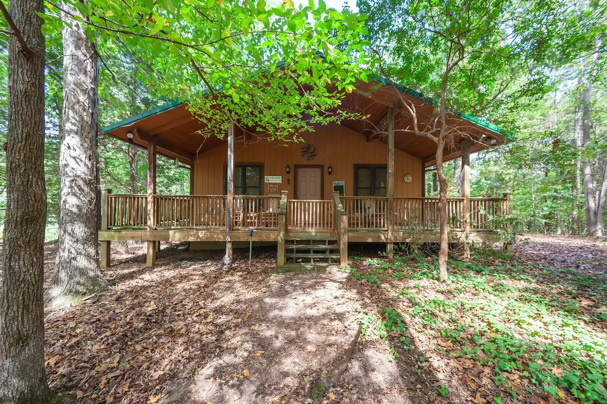 2082 Farmsville Rd, Wildersville, TN 38388 - #1