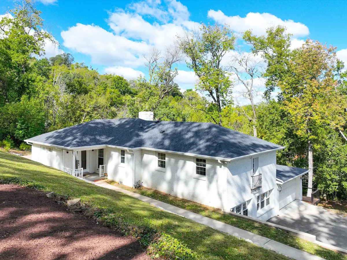 1504 Dresden Cir, Nashville, TN 37215 - #1