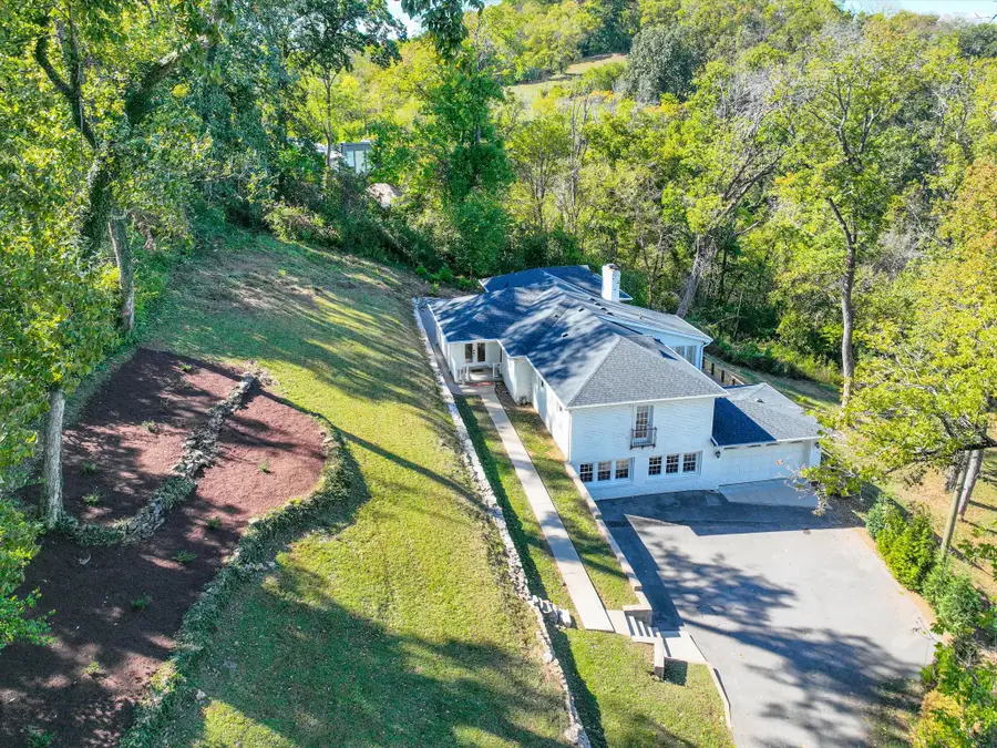1504 Dresden Cir, Nashville, TN 37215 - #3
