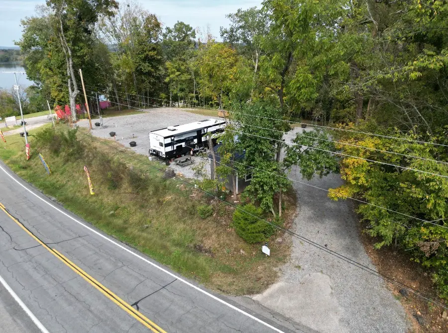 1556 Cumberland City Rd, Cumberland City, TN 37050 - #3