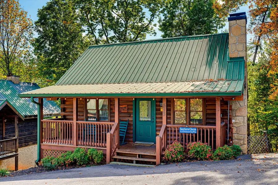 513 Chickasaw Gap Way, Pigeon Forge, TN 37863 - #2