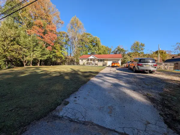 3909 E Parkway, Gatlinburg, TN 37738