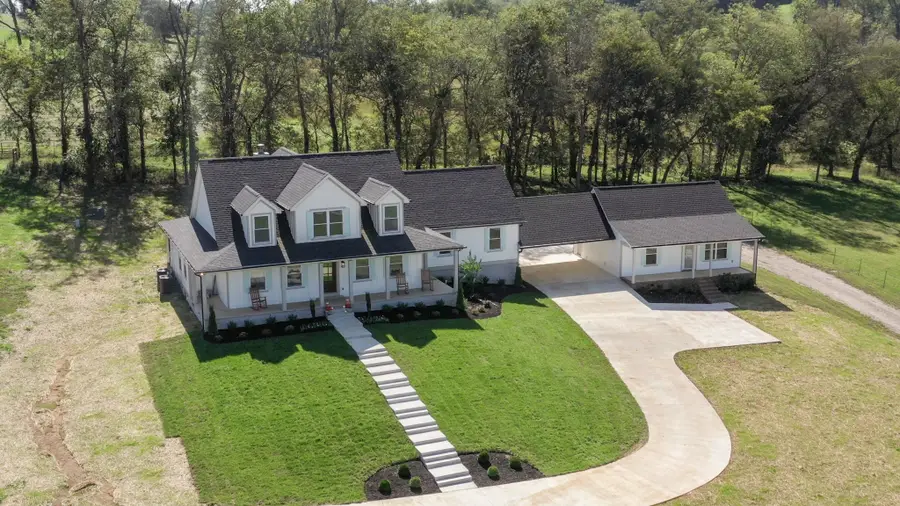 6720 Polk Ln, Columbia, TN 38401 - #2