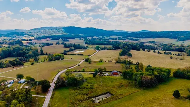 2750 Moodyville Rd, Byrdstown, TN 38549 - #2