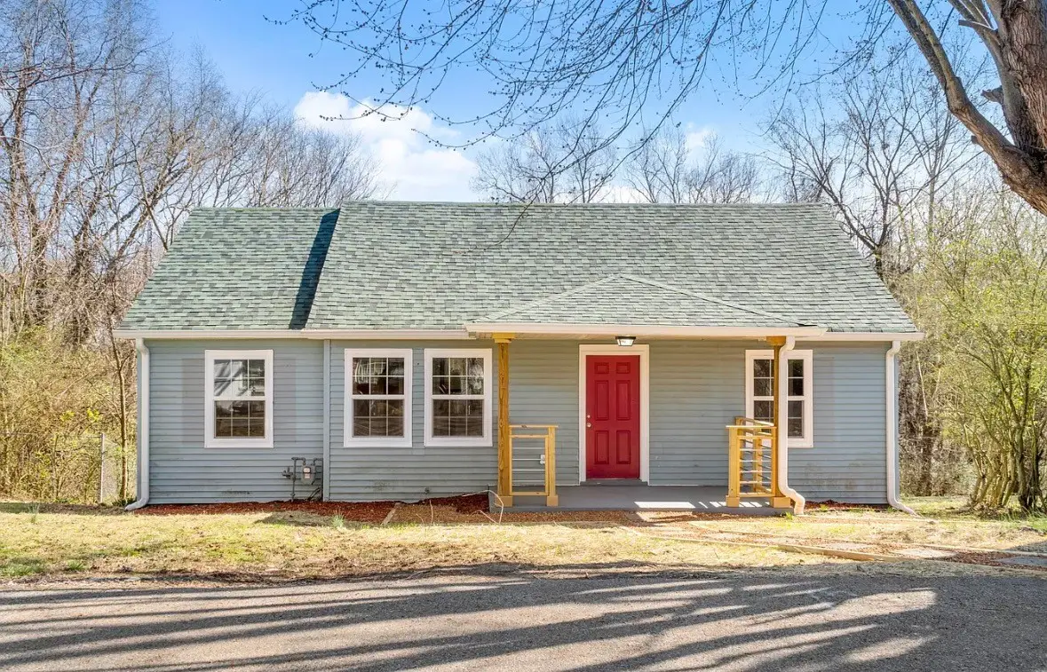1005 Kendrick St, Clarksville, TN 37043 - #1
