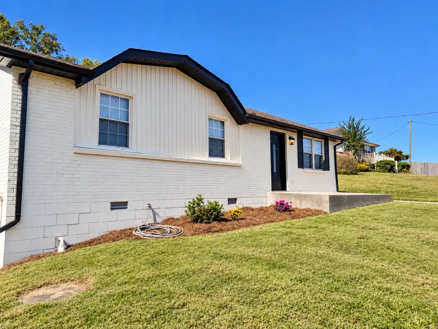 709 Calista Rd, White House, TN 37188 - #2