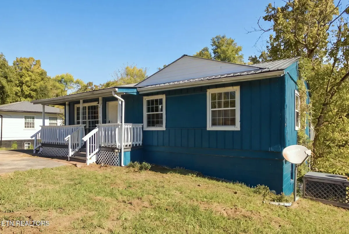 326 Grady Rd, Etowah, TN 37331 - #1