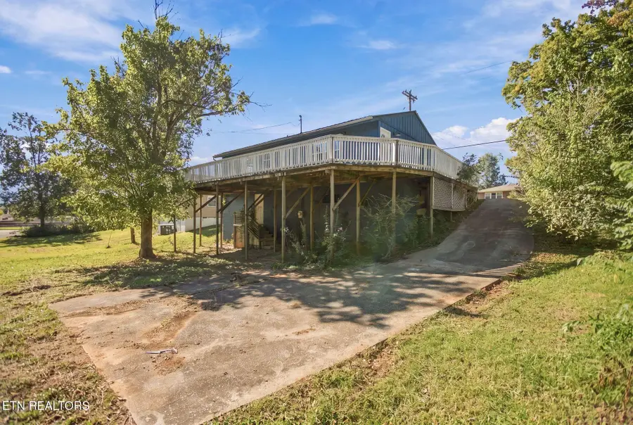 326 Grady Rd, Etowah, TN 37331 - #2