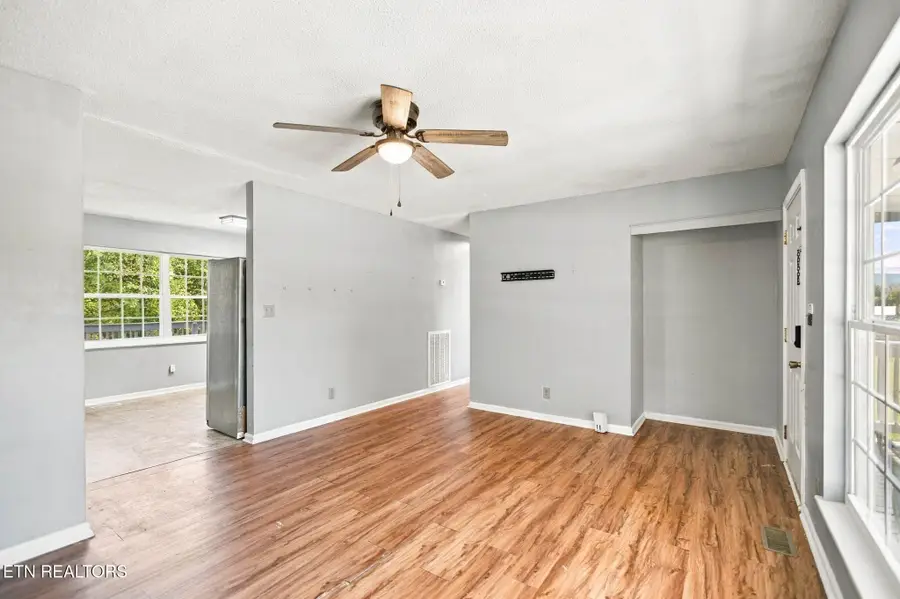 326 Grady Rd, Etowah, TN 37331 - #3