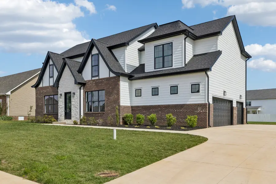 2457 Ellsworth Dr, Clarksville, TN 37043 - #3