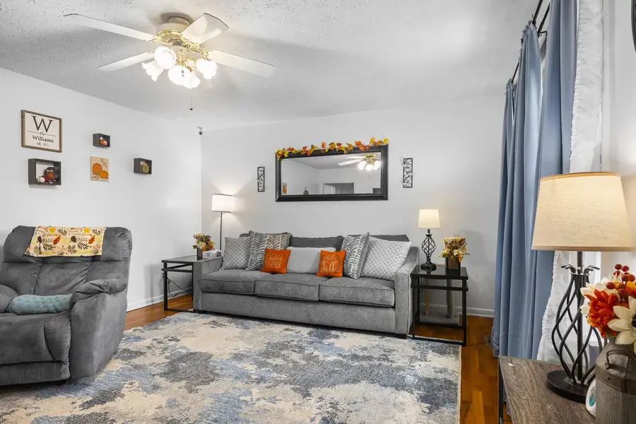 520 Linda Dr, Hopkinsville, KY 42240 - #3