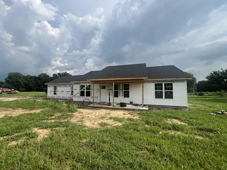 1053 Lake Morris Rd, Hopkinsville, KY 42240 - #2