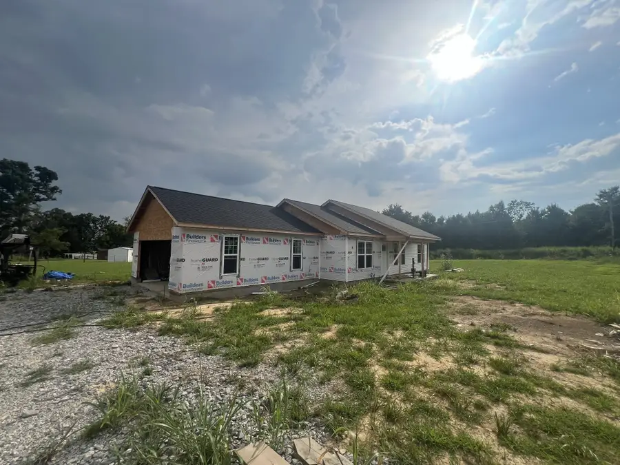 1053 Lake Morris Rd, Hopkinsville, KY 42240 - #3