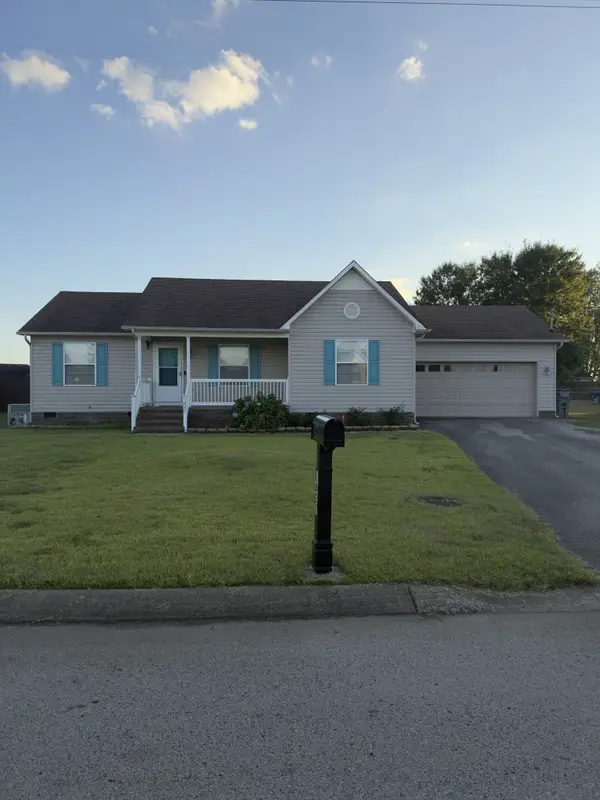 1627 Robert Rd, Columbia, TN 38401