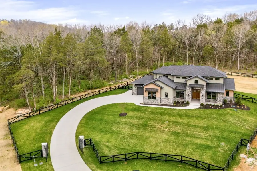 7012 Hyde Park Trail, College Grove, TN 37046 - #2