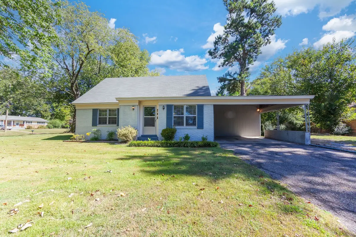 566 Pearson Dr, Jackson, TN 38305 - #1