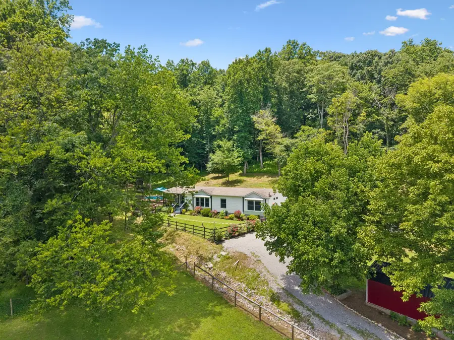 8501 Joy Rd, Mount Pleasant, TN 38474 - #2