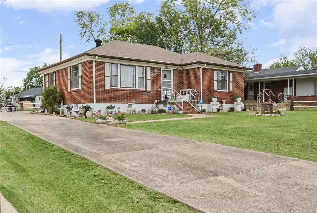 904 Florence St, Lewisburg, TN 37091 - #1