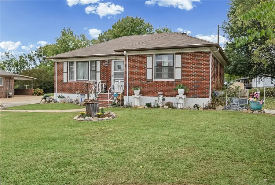 904 Florence St, Lewisburg, TN 37091 - #3