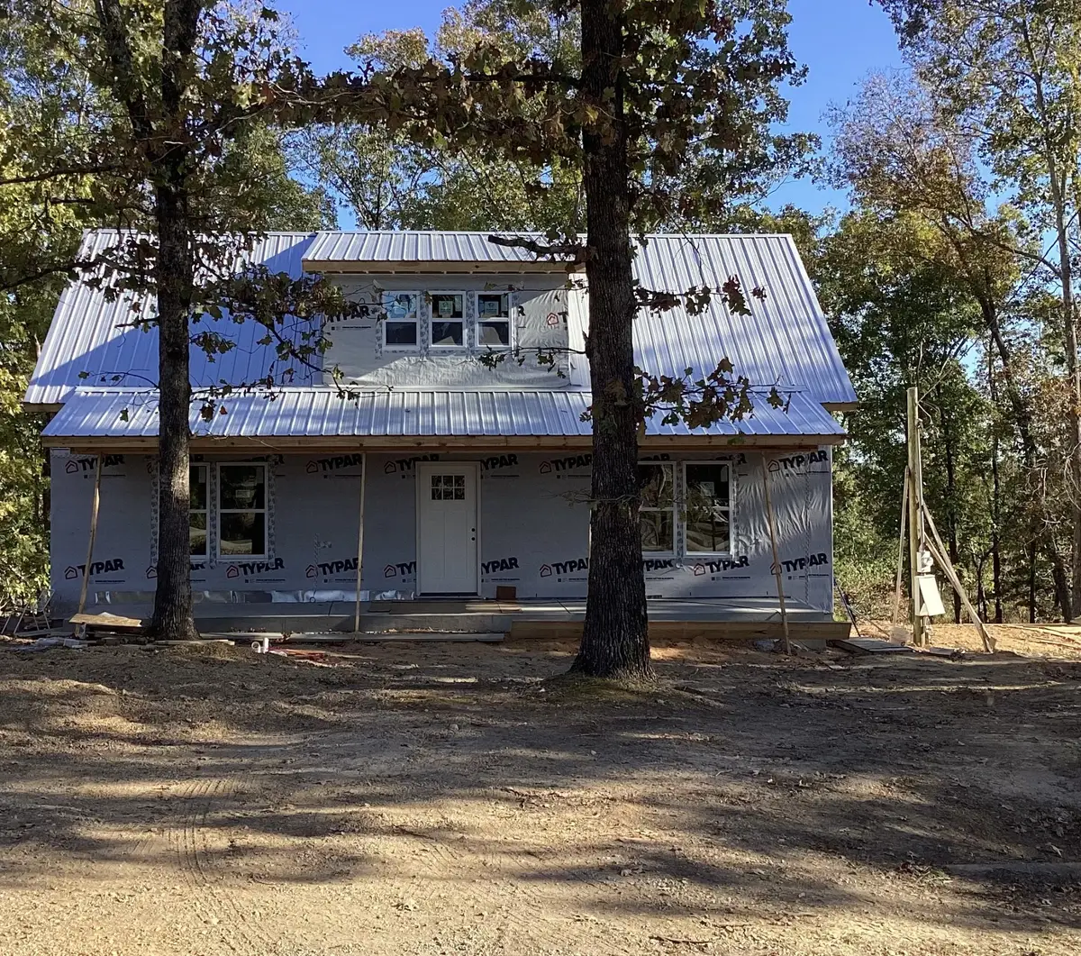 302 Lower Roans Creek Rd, Linden, TN 37096 - #1