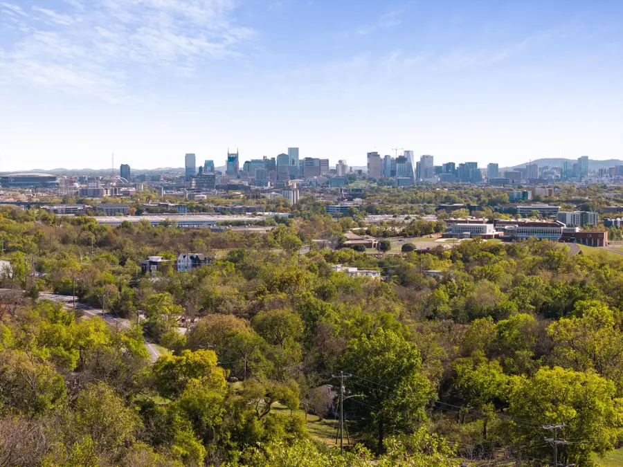 2401 Grover St, Nashville, TN 37207 - #2