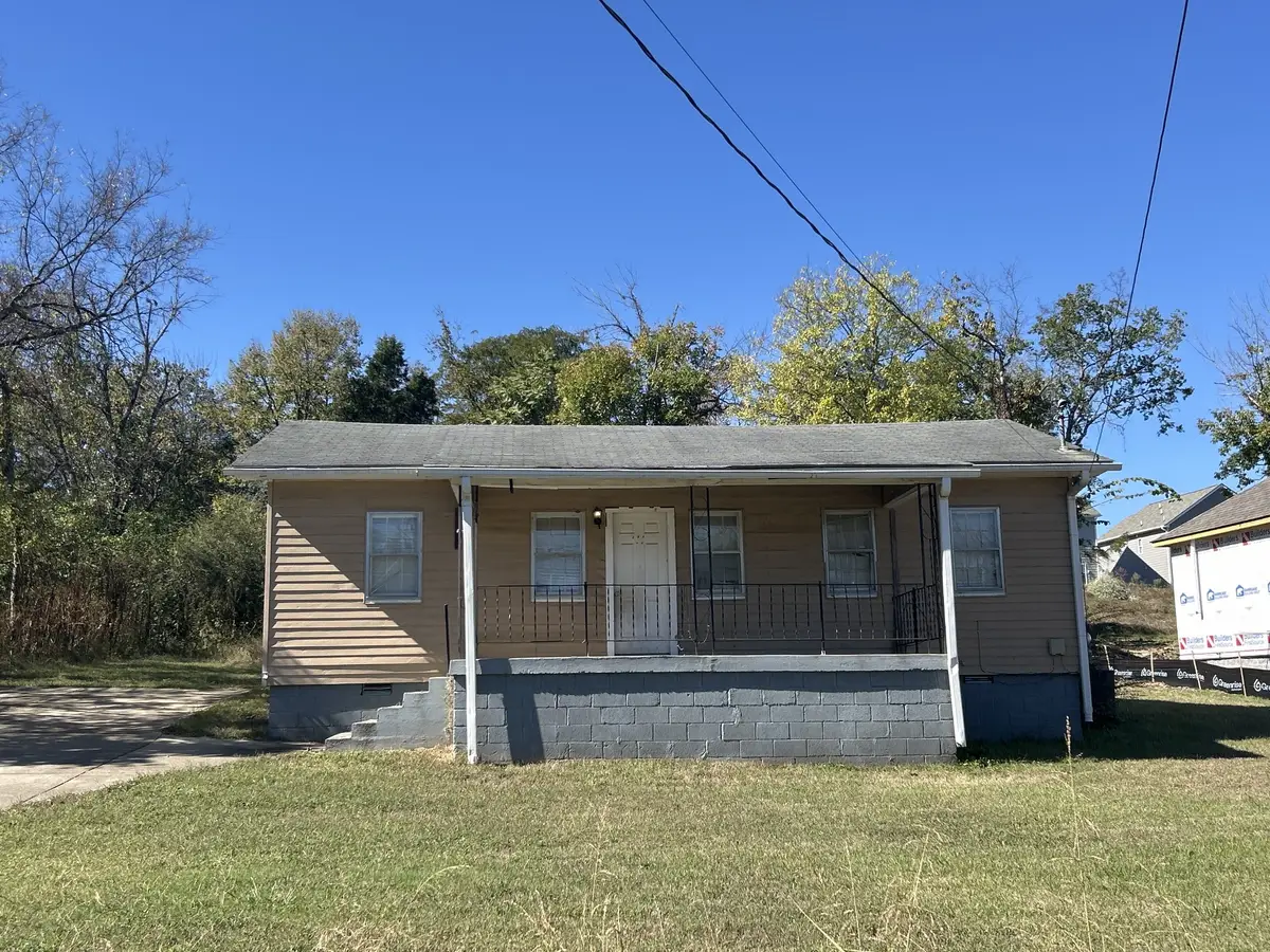 204 Larkin Springs Rd, Madison, TN 37115 - #1